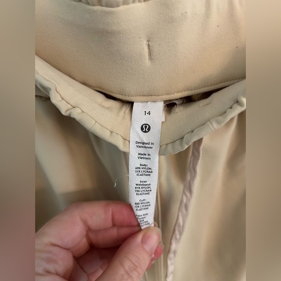Lululemon on the fly jogger pants size 14 - Picture 4 of 4